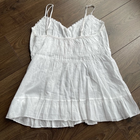 Embroidered White Camisole - Picture 3 of 3